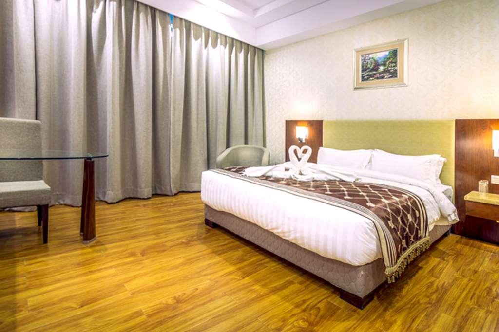 Clarion Inn Jaipur Kukas Zimmer foto